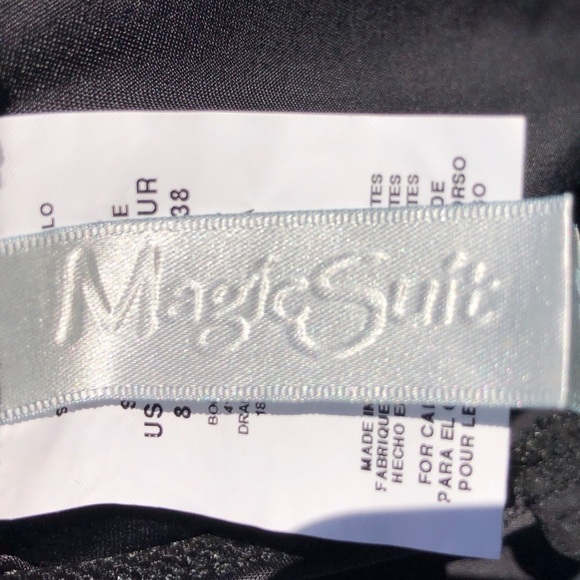 NEW MAGICSUIT Black Swimsuit Style #95717 Built In Bra Shoulder Straps - Size 8 - Picture 5 of 7